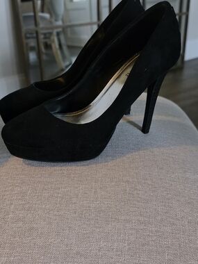 Jennifer Lopez Black Suede Platform Stiletto Pumps